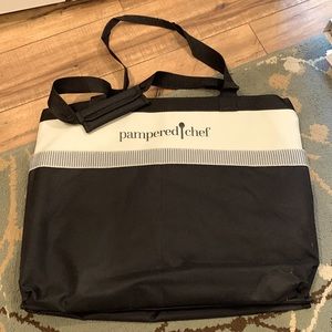 Pampered chef tote